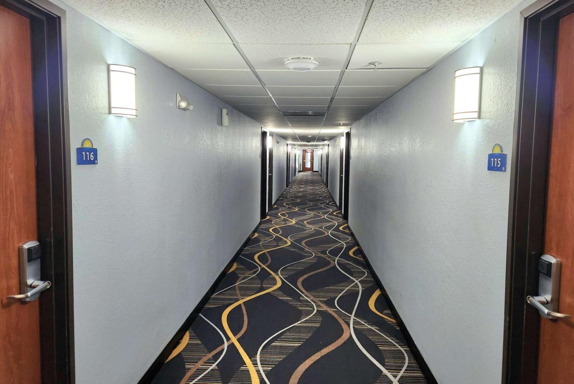 Days Inn By Wyndham New Orleans Pontchartrain Екстериор снимка